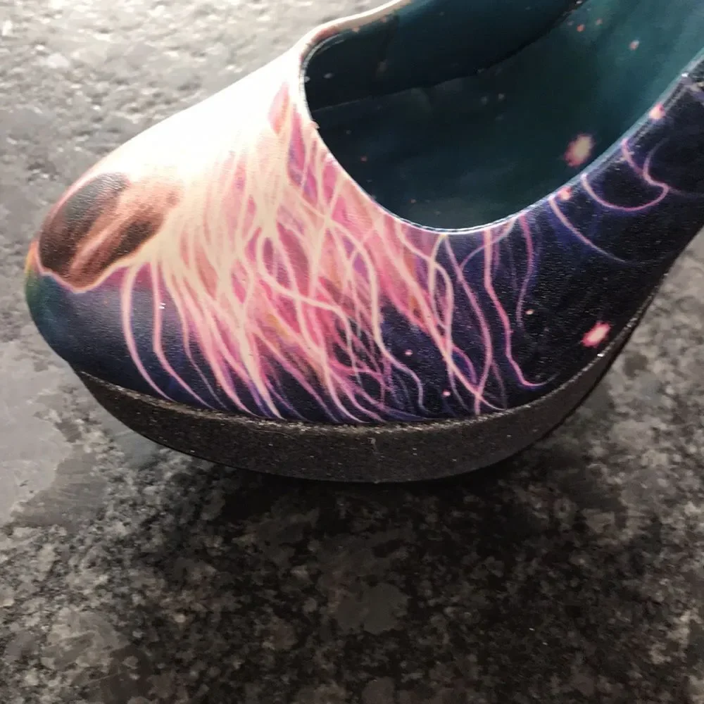 🌈Iron Fist Unicorn Platforms with rainbows 🌈 🌈 and diamonds 💎 💎 oh my! New